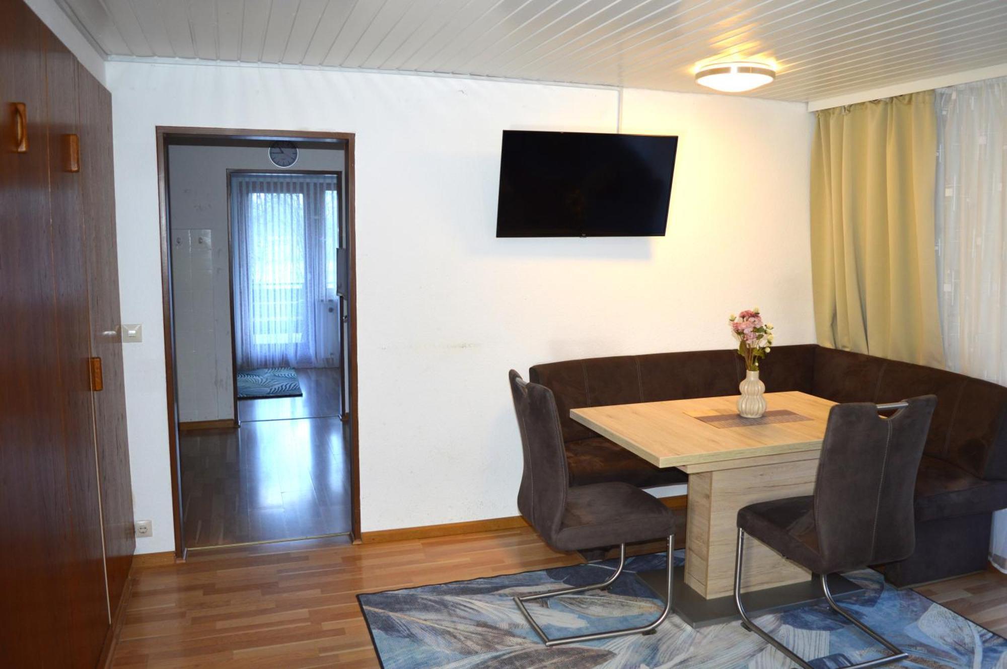 Naturidyll Am Fluss - Ferienhaus Albmatte - Grosser Garten Zum Grillen Und Entspannen-Direkt Neben Dem Radon Revitalbad Mit Sauna Und Thermalbecken ซังคท์บลาเซียน ภายนอก รูปภาพ