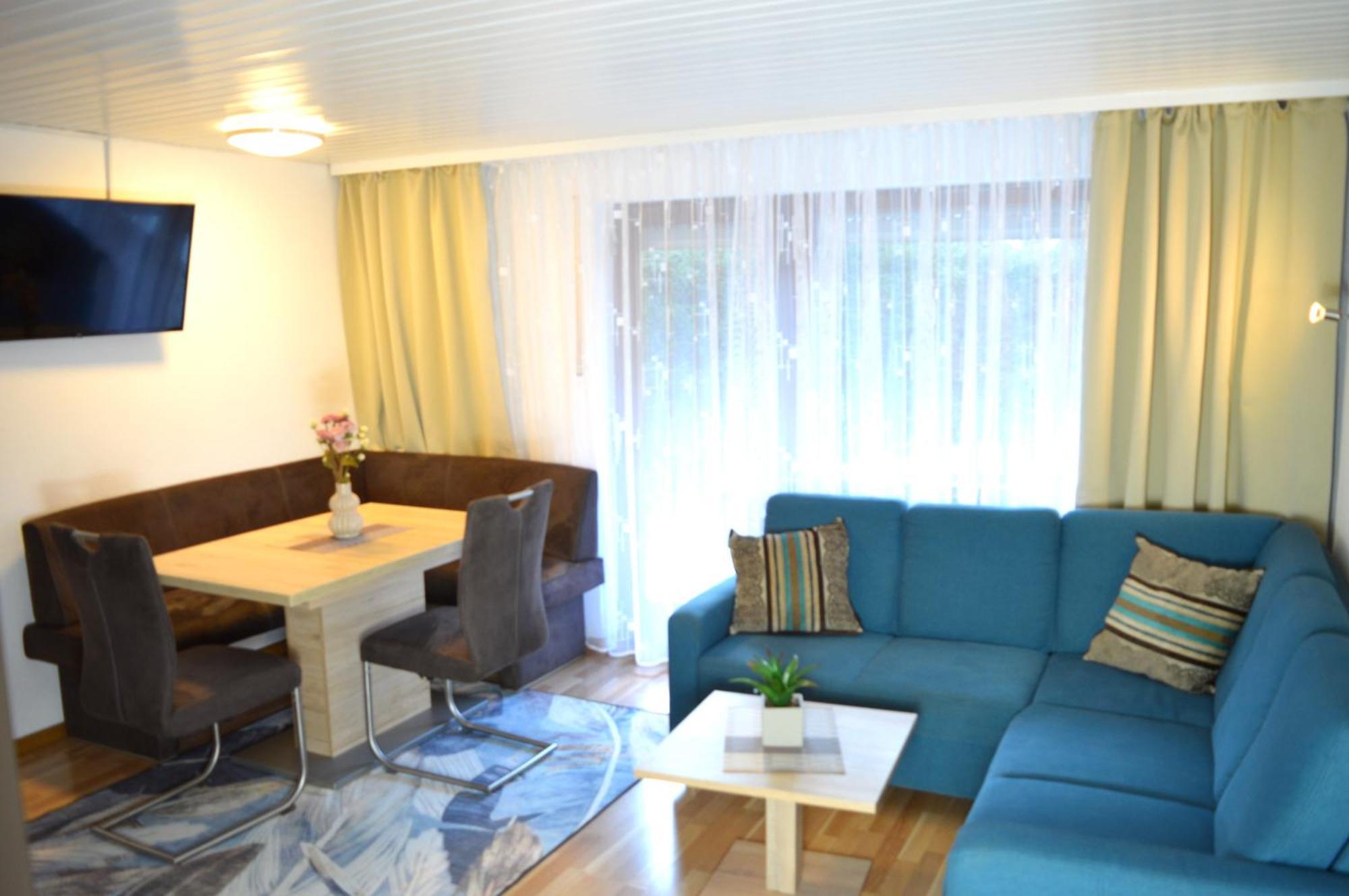 Naturidyll Am Fluss - Ferienhaus Albmatte - Grosser Garten Zum Grillen Und Entspannen-Direkt Neben Dem Radon Revitalbad Mit Sauna Und Thermalbecken ซังคท์บลาเซียน ภายนอก รูปภาพ